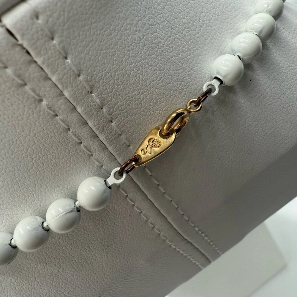 Vintage Oops A Daisy White Metal Bead Long Necklace
